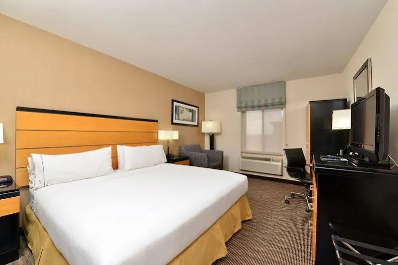 Hotel Holiday Inn Express Kennedy Airport New York