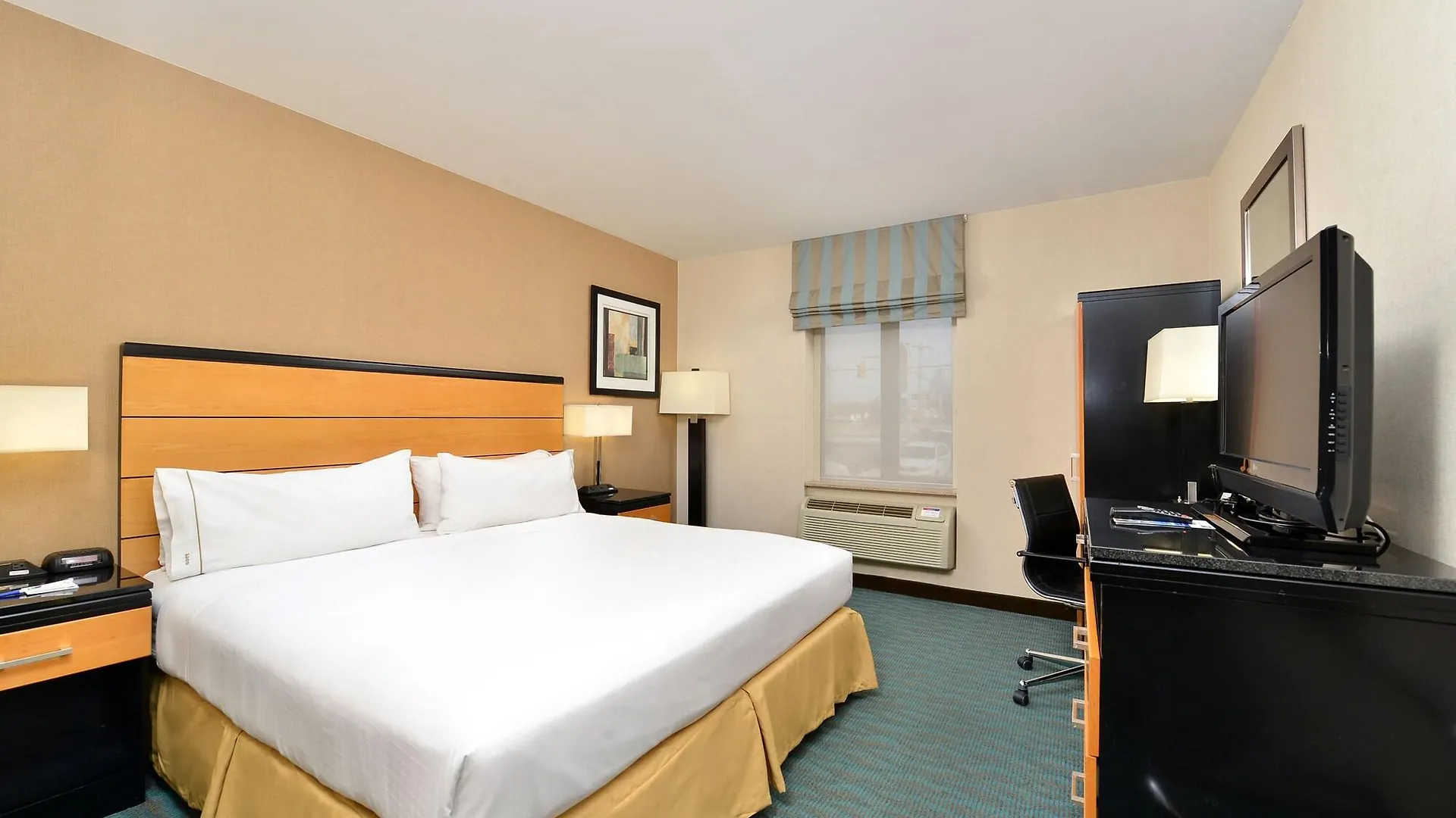 Holiday Inn Express Kennedy Airport New York