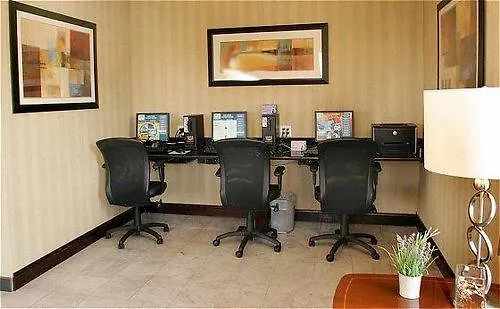 Holiday Inn Express Kennedy Airport, An Ihg Hotel New York 3*,